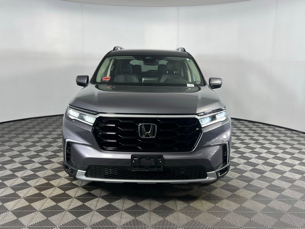 2025 Honda Pilot Touring photo 4