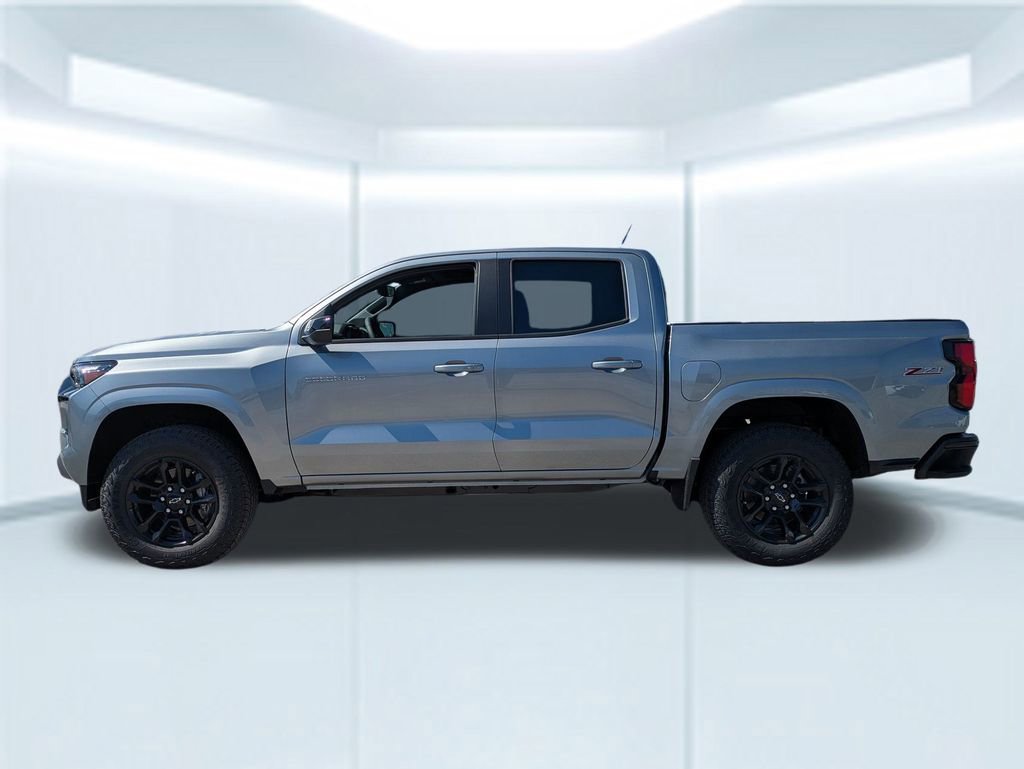 2025 Chevrolet Colorado Z71 photo 2