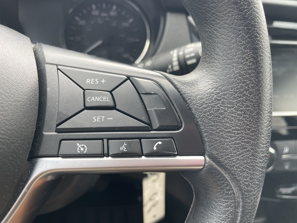 2022 Nissan Rogue Sport S photo 9