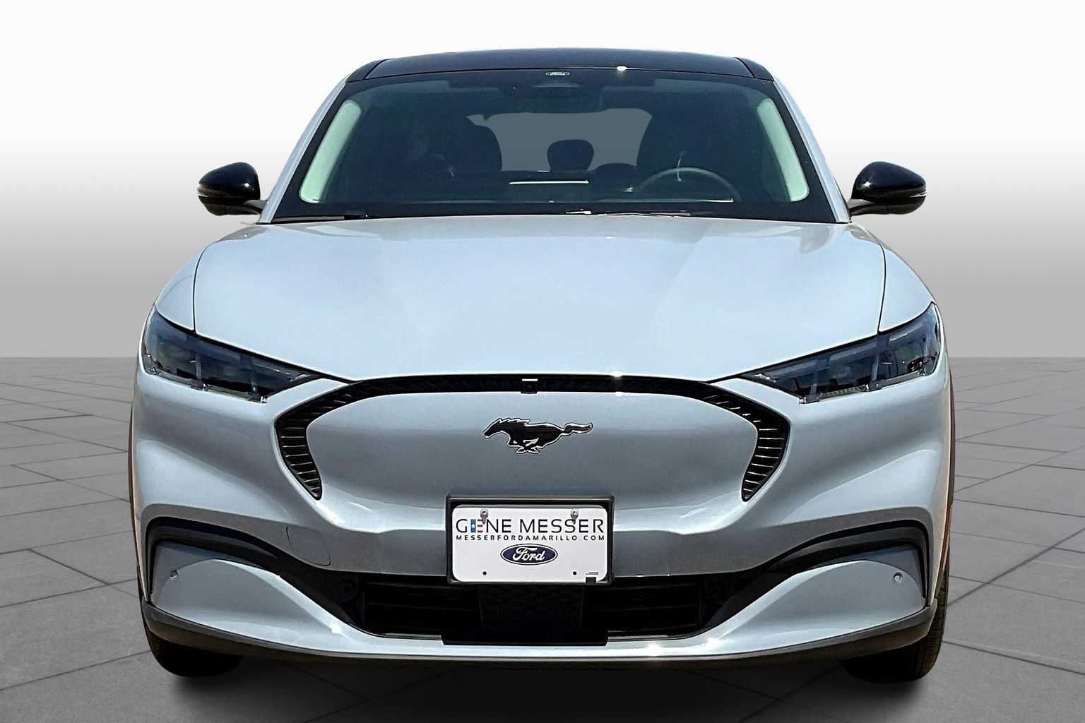 2025 Ford Mustang Mach-E Select photo 3