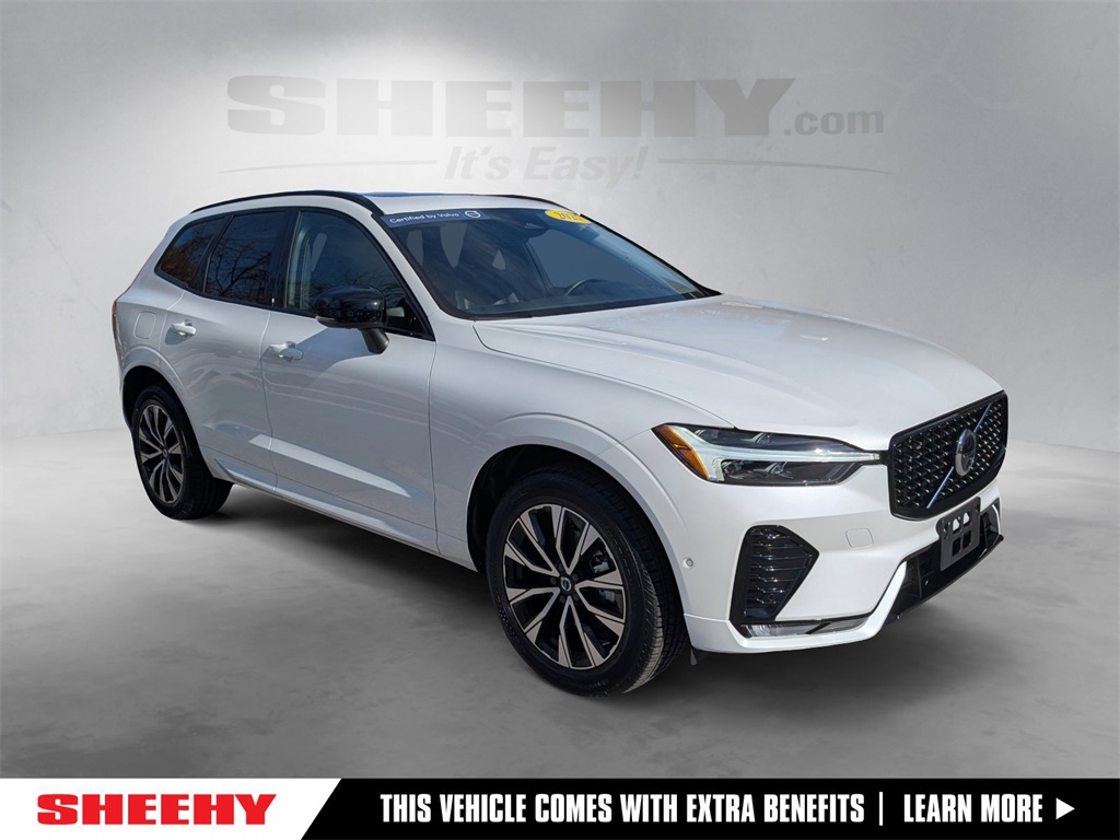 2025 Volvo XC60 Plus's photo