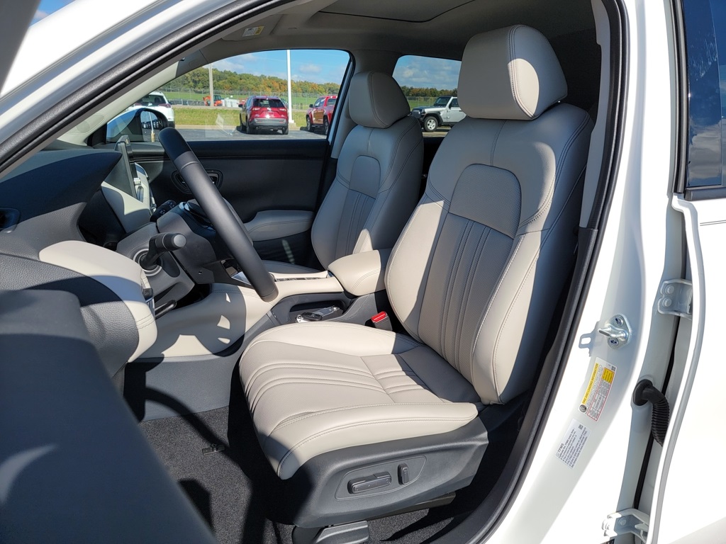 2026 Honda HR-V EX-L photo 2