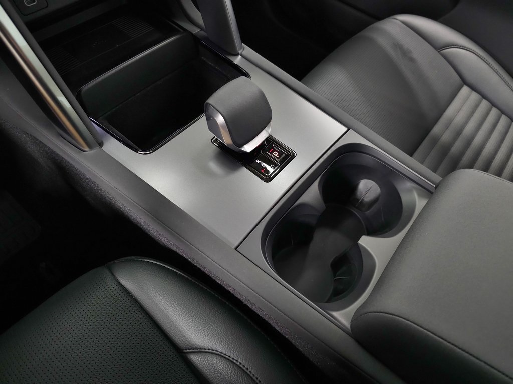 2025 LAND ROVER DISCOVERY SPORT - Image 32