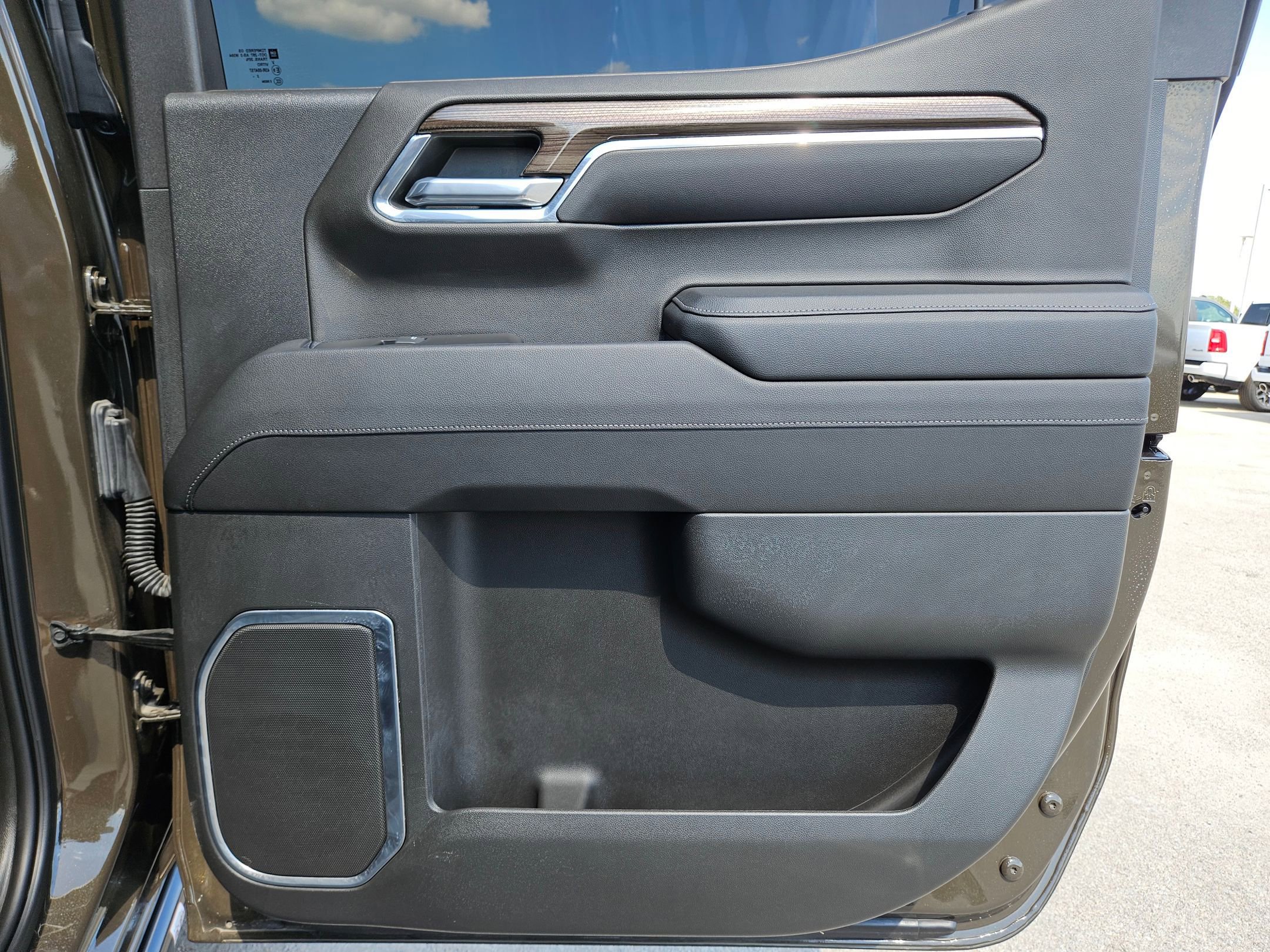 2023 Chevrolet Silverado 1500 LT photo 25