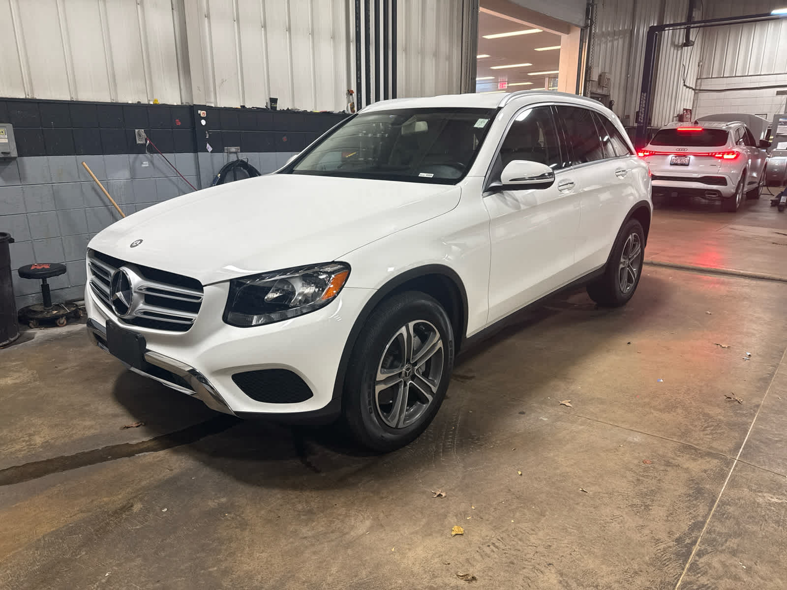2017 Mercedes-Benz GLC GLC300's photo