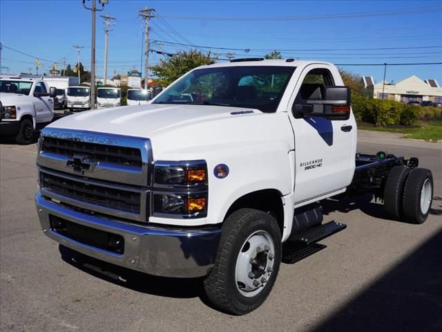 2024 Chevrolet Silverado 4500 Medium Duty Chassis Cab Work Truck's photo