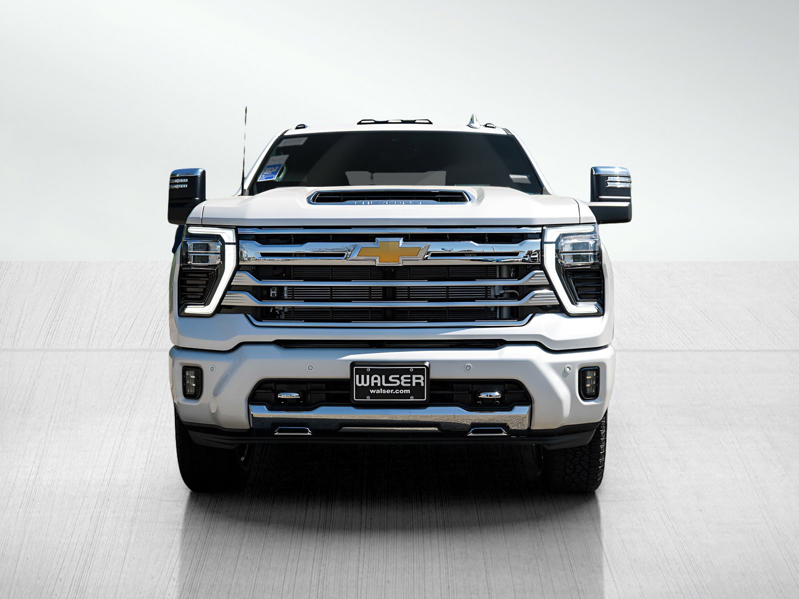 2025 Chevrolet Silverado 3500HD High Country photo 2