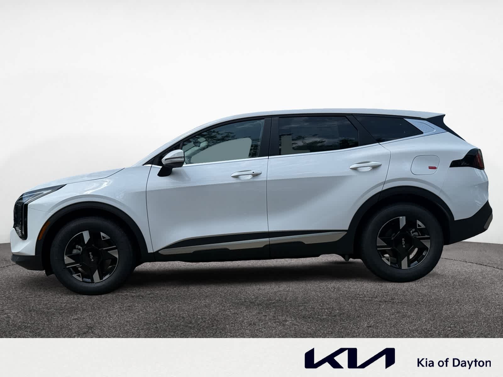 2026 Kia Sportage LX photo 2
