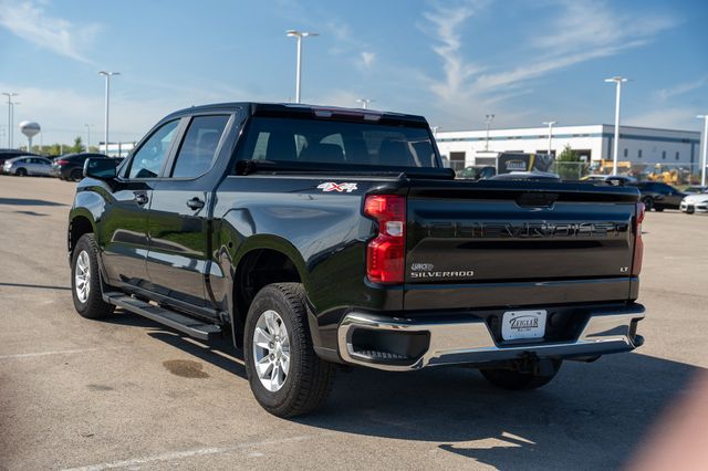 2021 Chevrolet Silverado 1500 LT photo 5