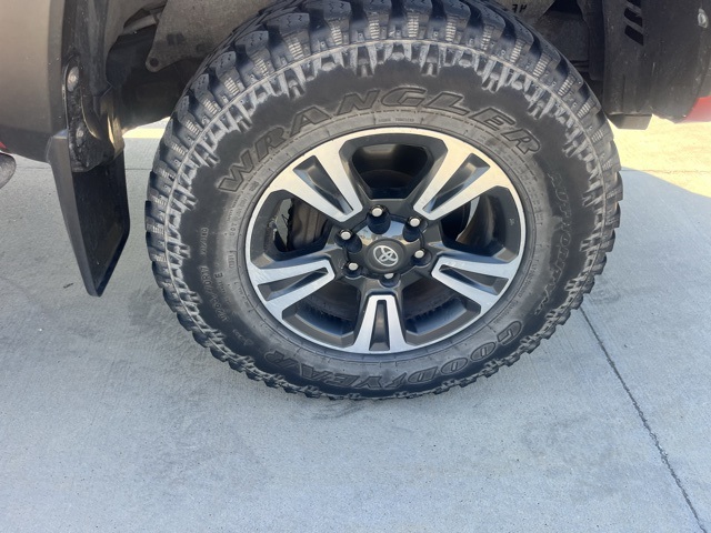 2022 Toyota Tacoma SR photo 13