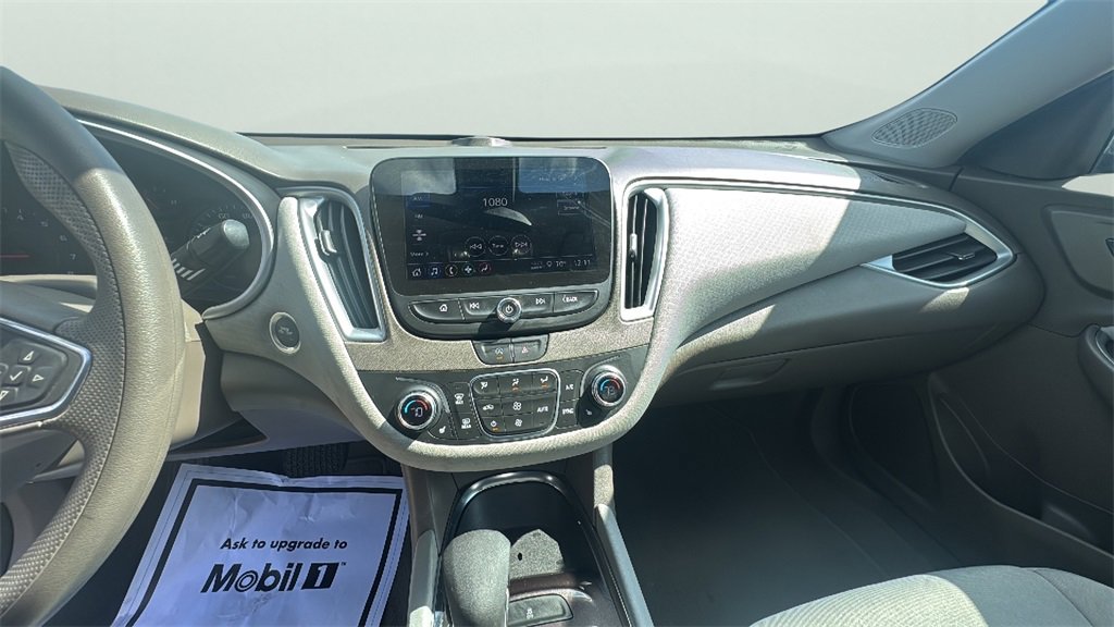 2022 Chevrolet Malibu 1LT photo 9