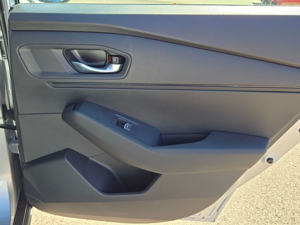 2025 Honda Accord SE photo 6