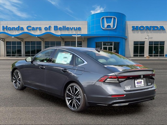 2025 Honda Accord Hybrid Touring photo 3