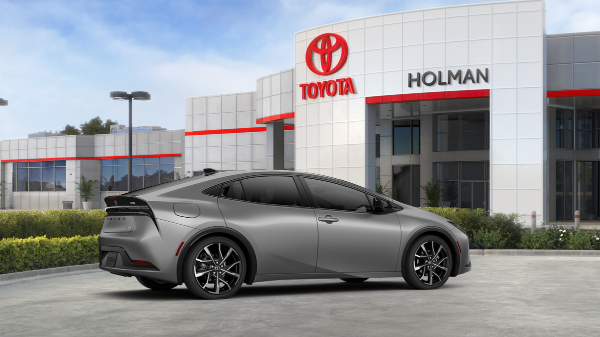2026 Toyota Prius Plug-in Hybrid XSE photo 11