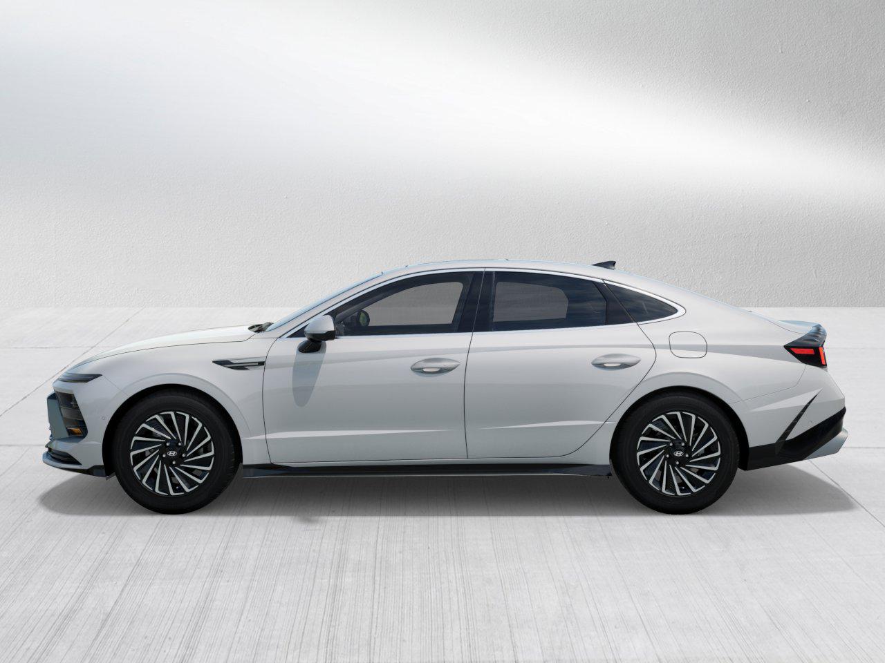 2025 Hyundai Sonata Hybrid Limited photo 3