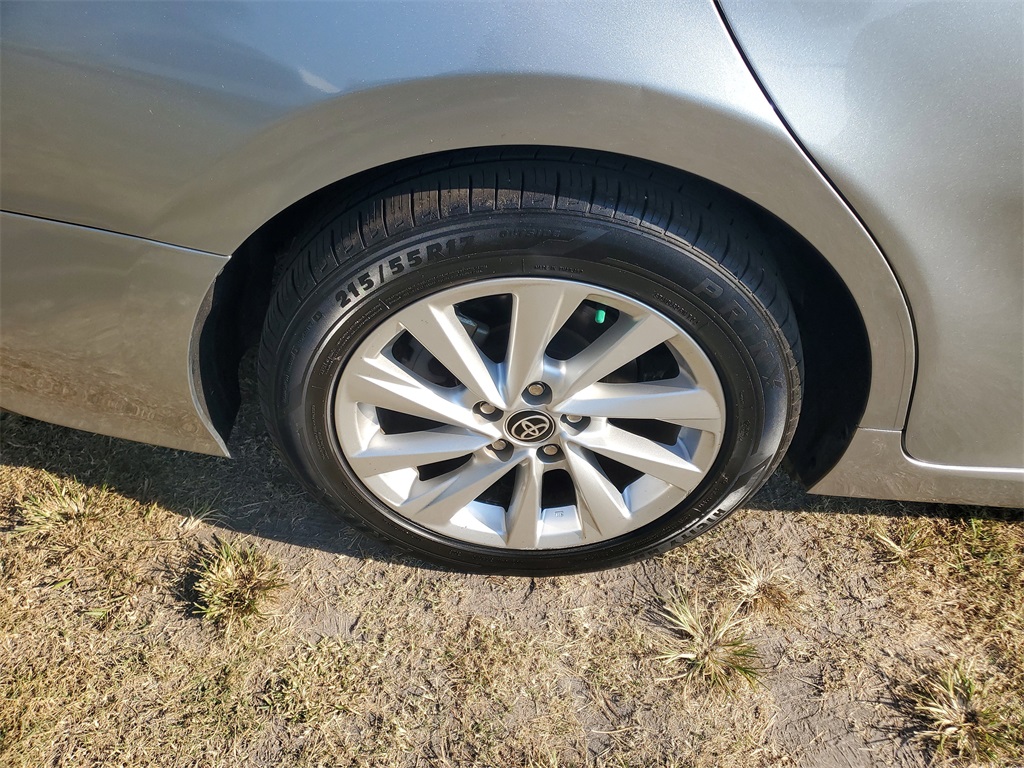 2023 Toyota Camry LE photo 7