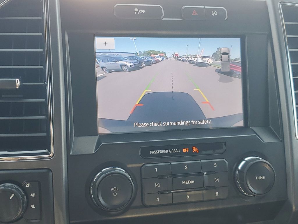 2020 Ford F-150 XLT photo 17