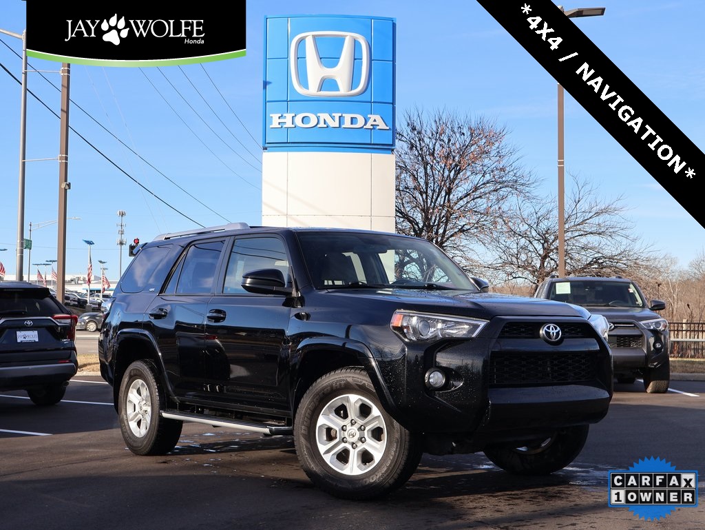 2014 Toyota 4Runner SR5's photo