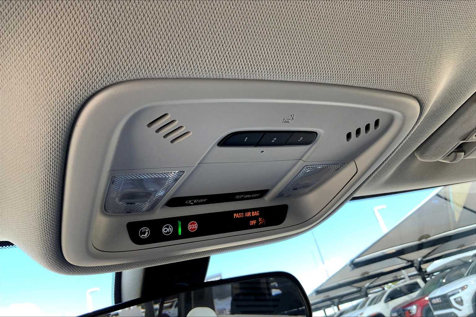 2020 Chevrolet Traverse Cloth photo 27
