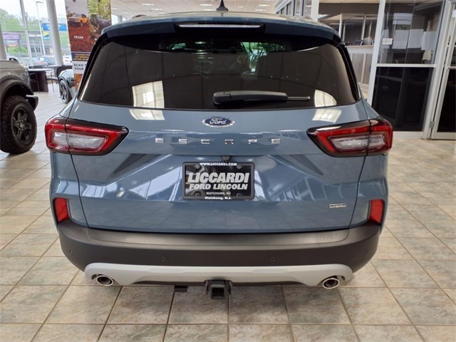 2024 Ford Escape Plug-In Hybrid photo 3