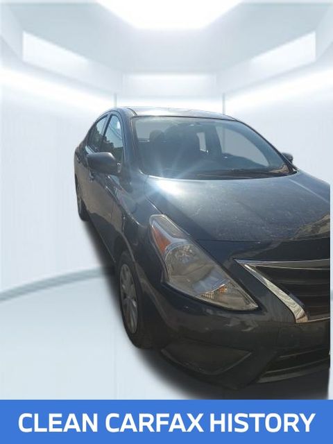 2017 Nissan Versa 1.6 S photo 3