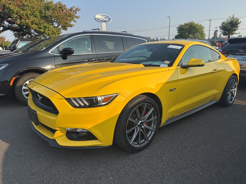 2015 Ford Mustang GT Premium photo 2
