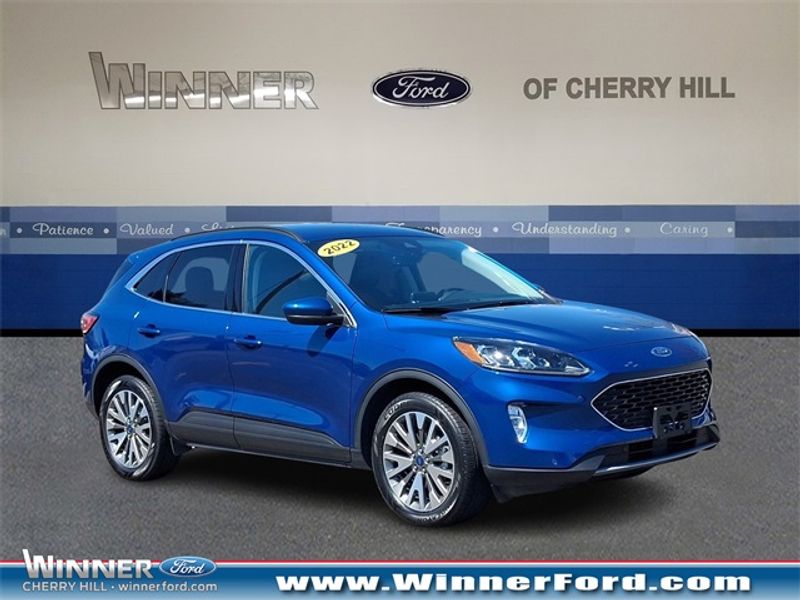 2022 Ford Escape Titanium