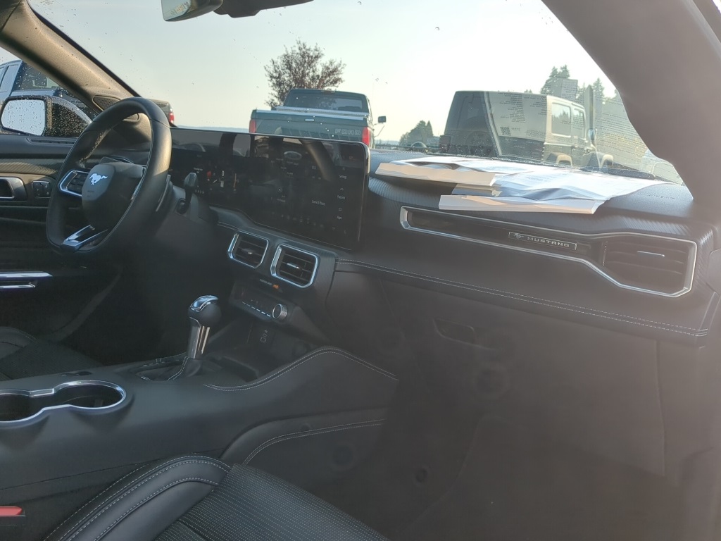 2024 Ford Mustang GT Premium photo 7