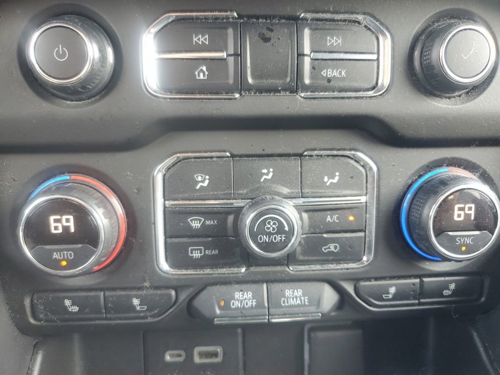 2021 Chevrolet Tahoe Z71 photo 27
