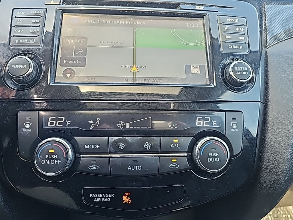 2015 Nissan Rogue SL photo 2