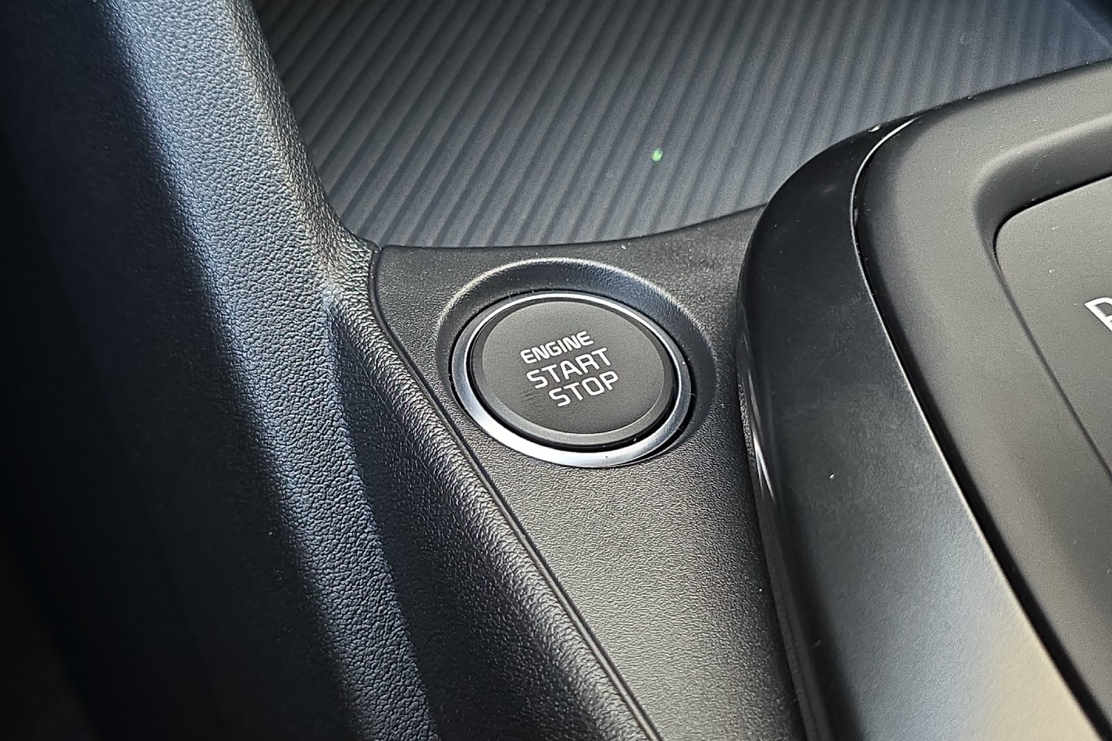 2025 Kia K4 LXS photo 17