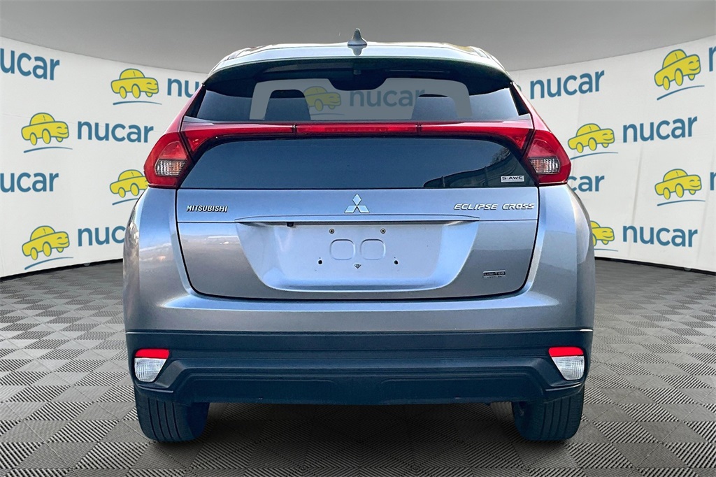 2019 Mitsubishi Eclipse Cross LE photo 5