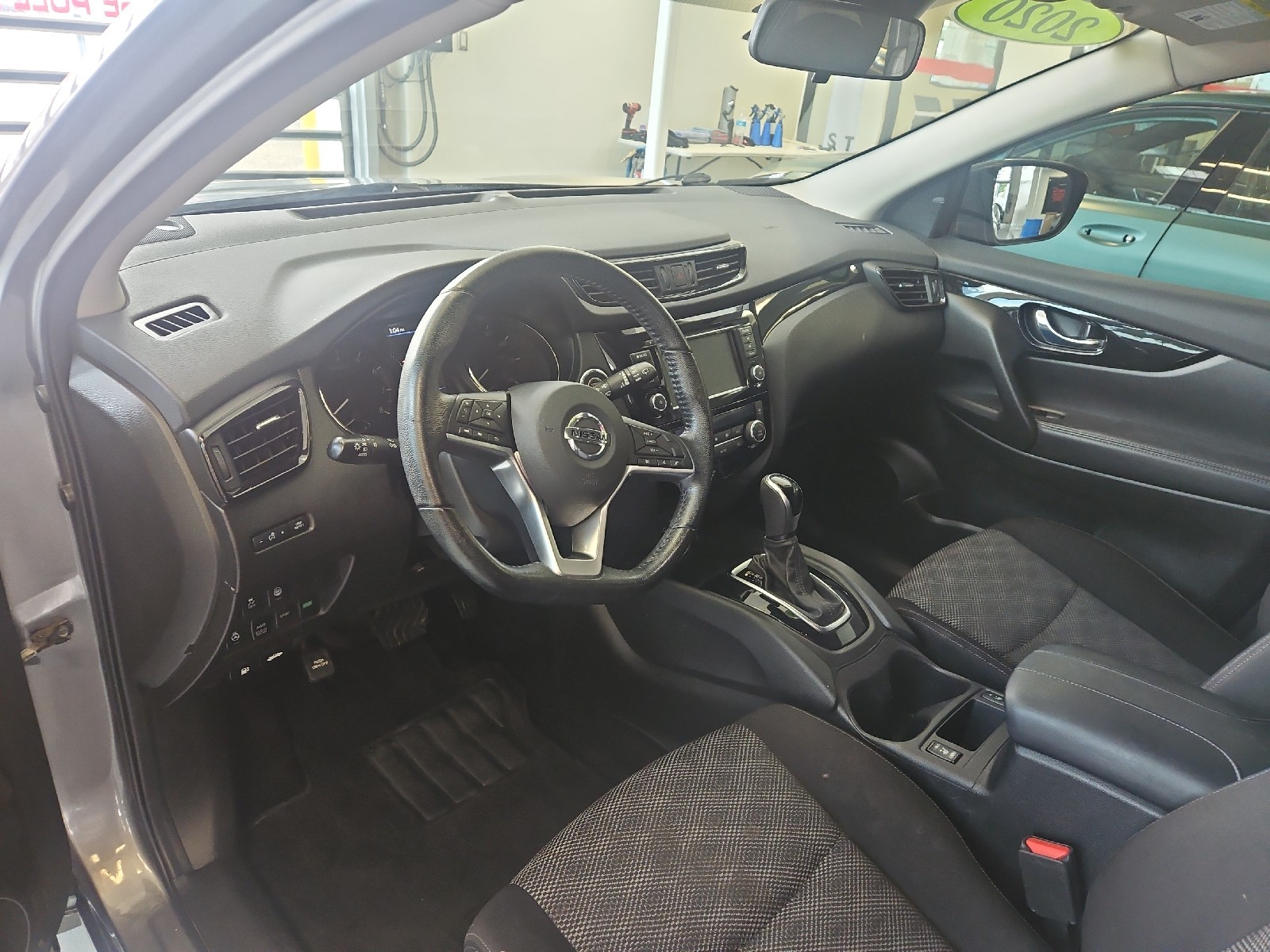 Used 2020 GRAY Nissan SV image 7