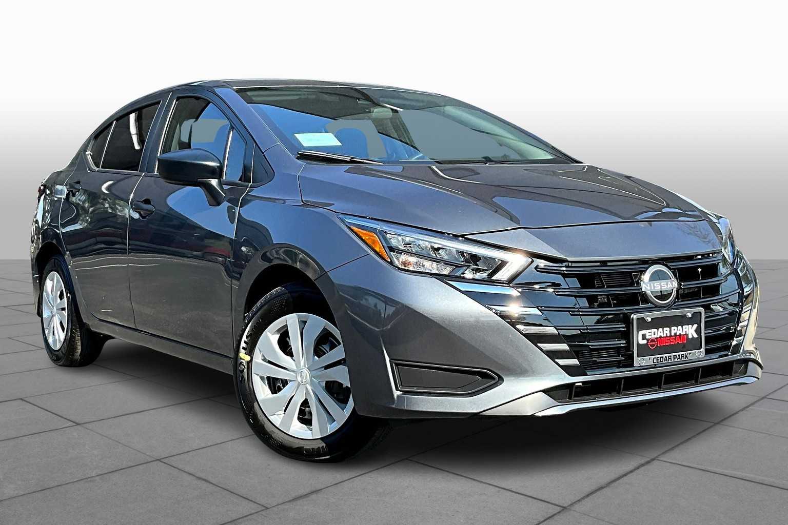 2025 Nissan Versa S photo 2