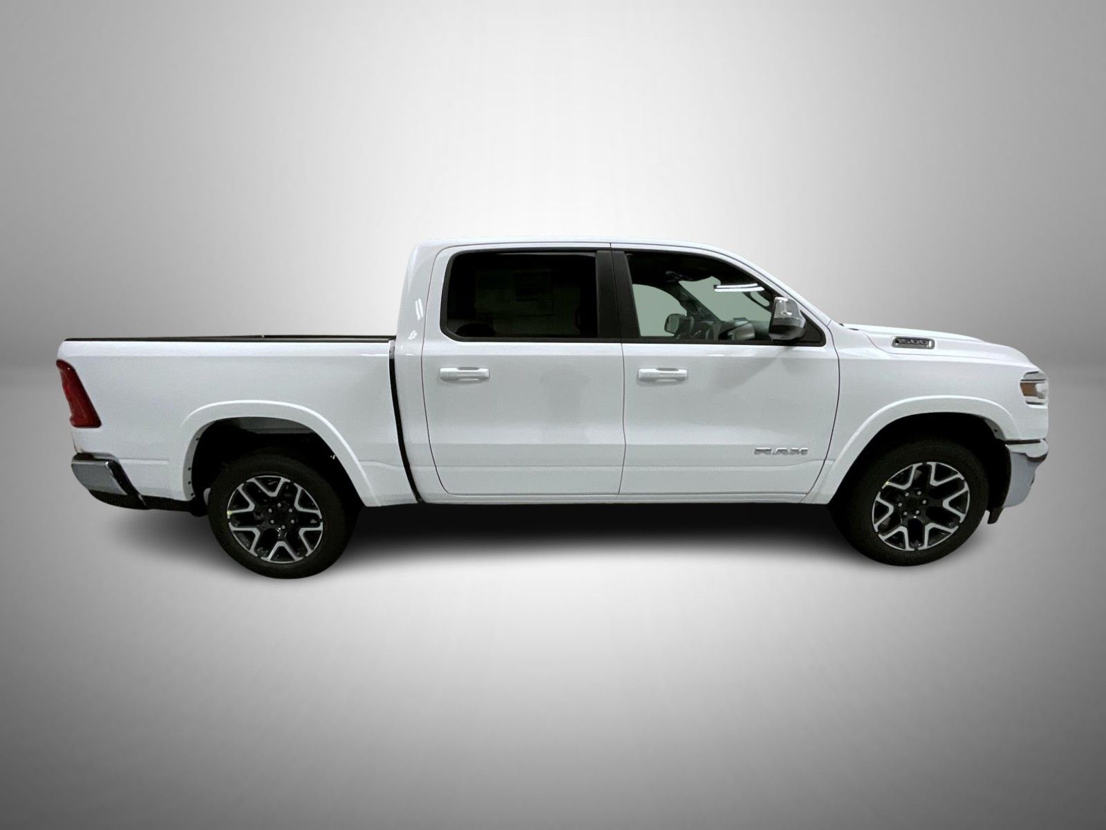 2026 Ram 1500 Laramie photo 4