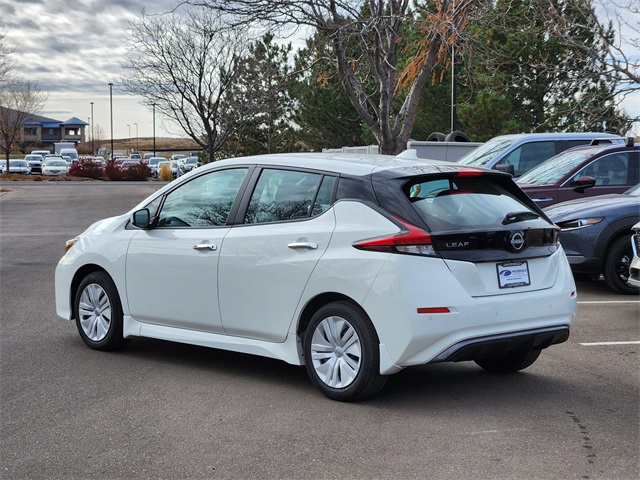 2025 Nissan Leaf S photo 3