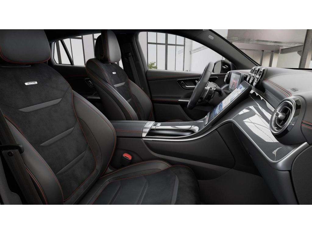 2025 Mercedes Benz GLC AMG 4MATIC photo 4