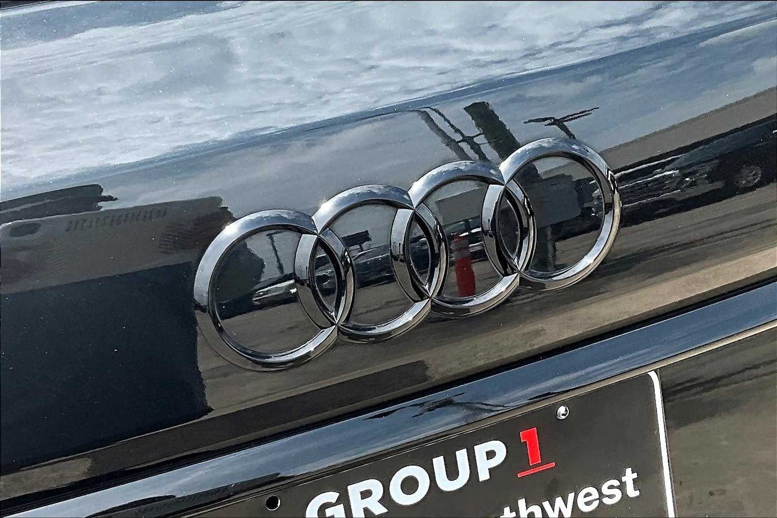 2023 Audi SQ7 Prestige photo 6