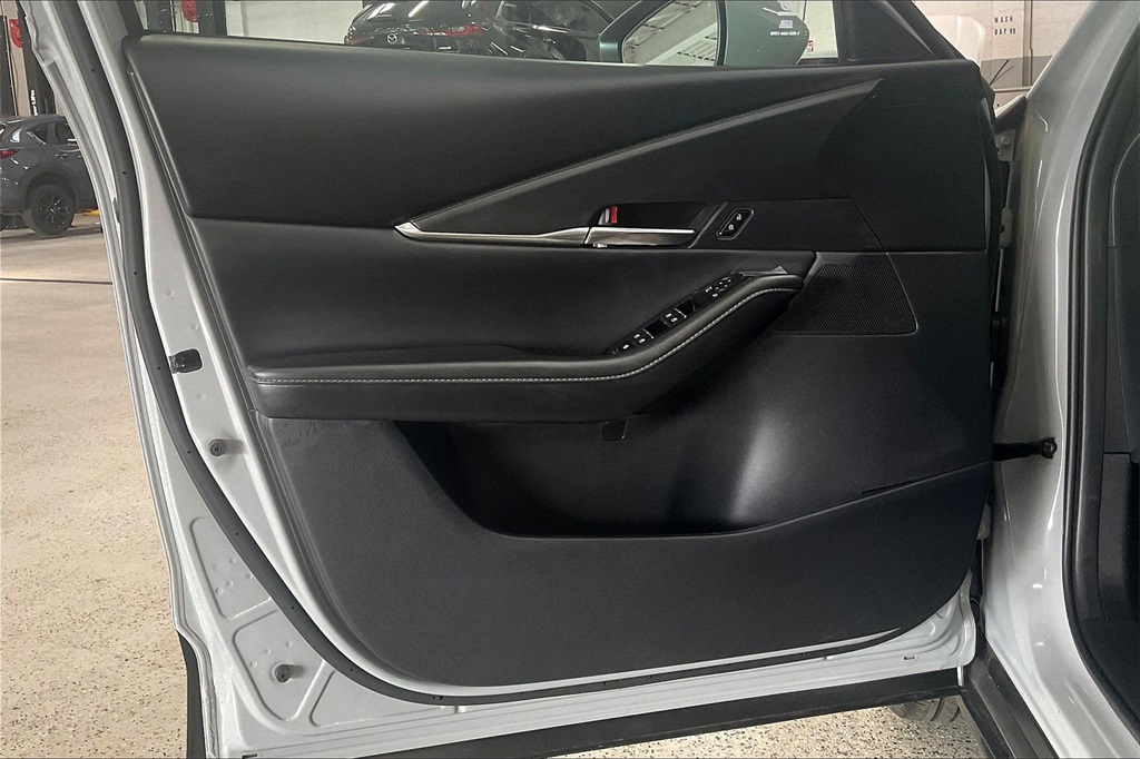 2025 Mazda CX-30 2.5 S Preferred photo 22