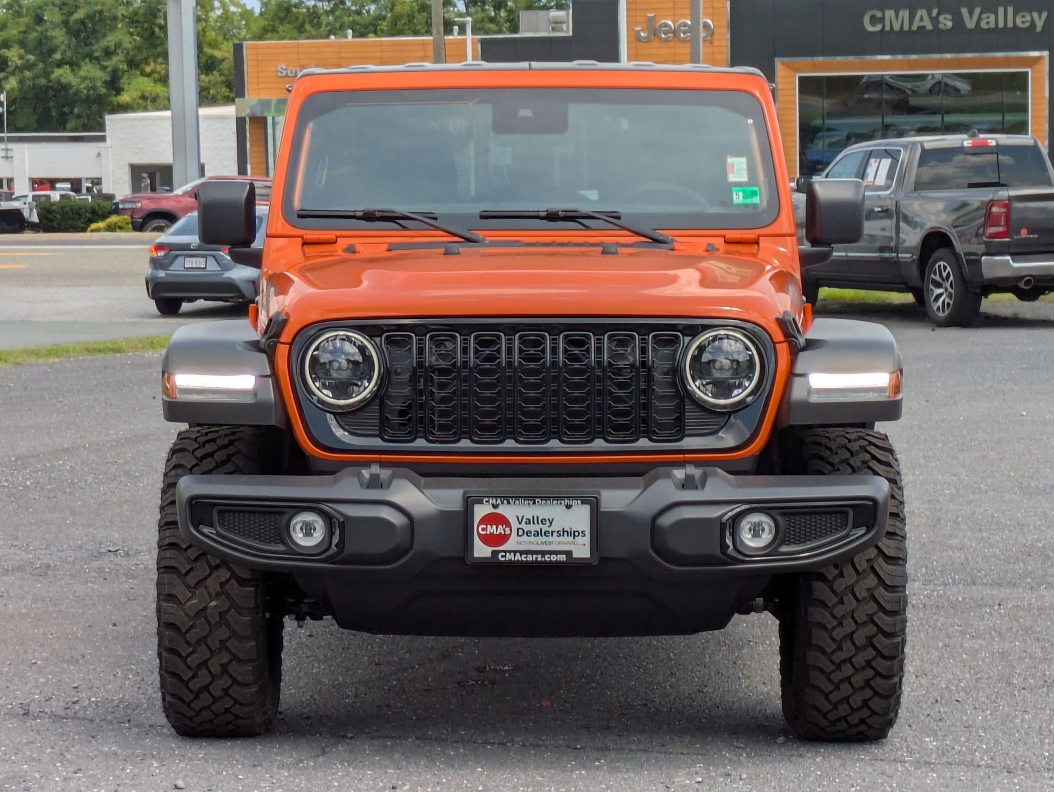 2025 Jeep Wrangler Willys photo 2