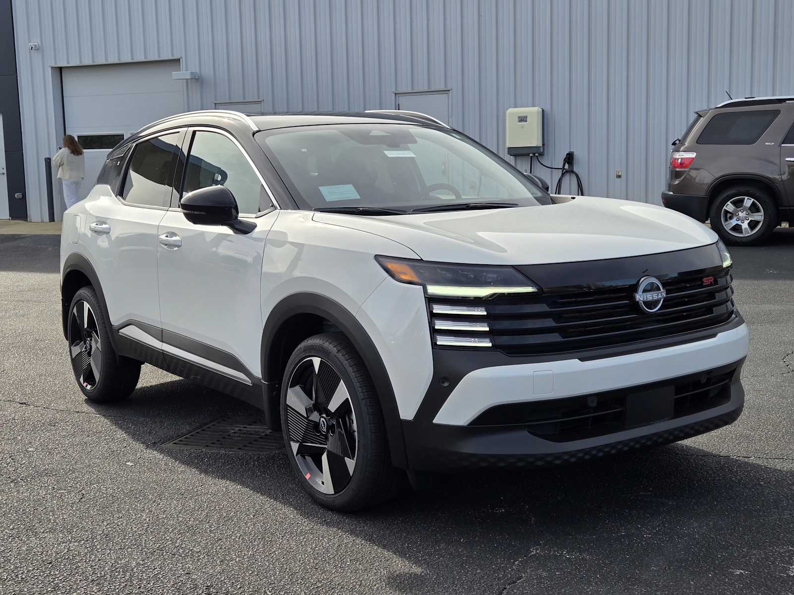 2026 Nissan KICKS SR's photo