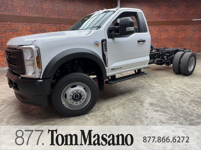 2025 Ford F-550 Super Duty Chassis Cab XL's photo
