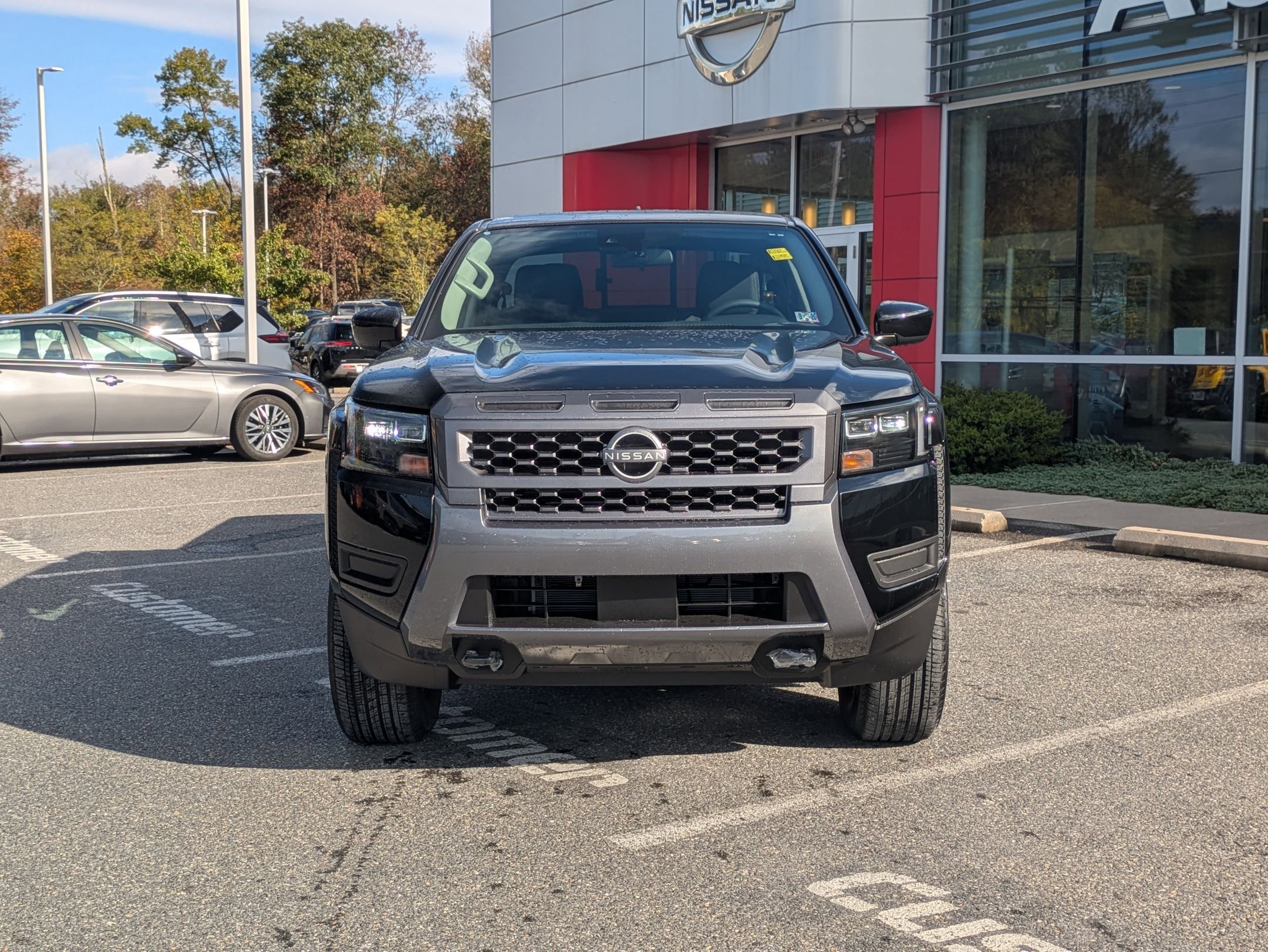 2026 Nissan Frontier SV photo 2