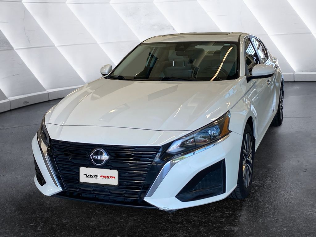 2023 Nissan Altima 2.5 SV photo 3