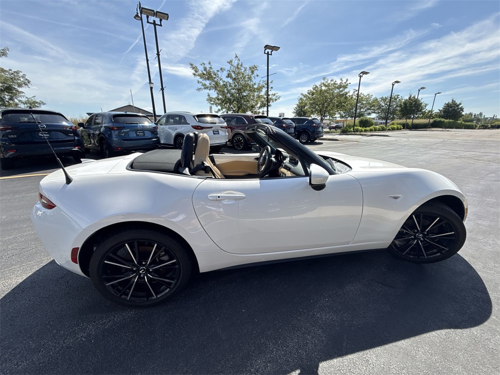2025 Mazda MX-5 Miata Miata Grand Touring photo 4