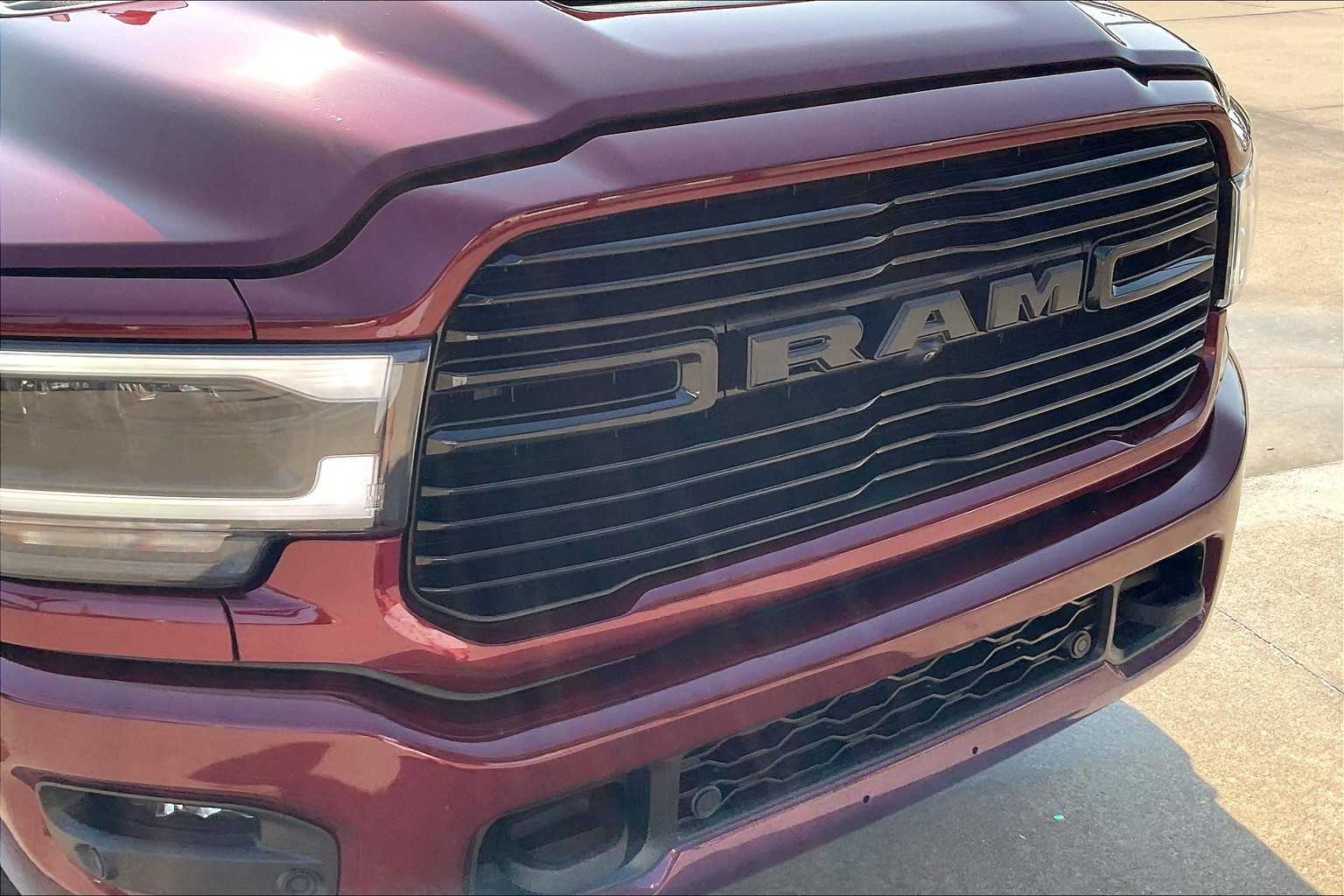 2024 Ram 3500 Laramie photo 28