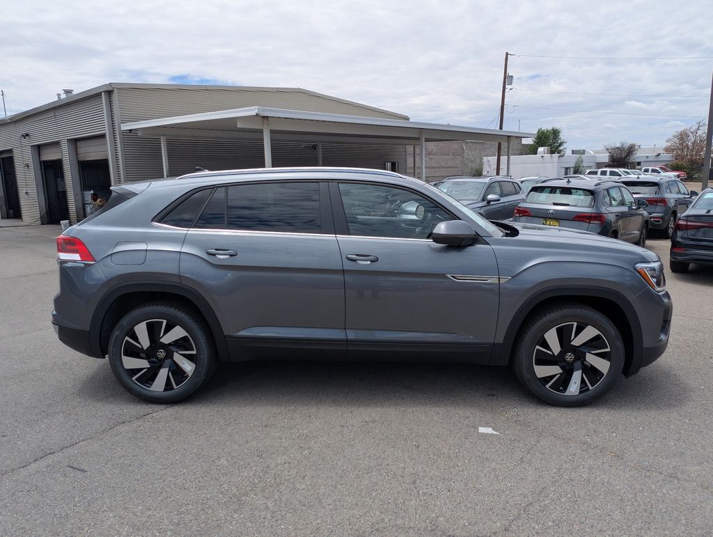 2025 Volkswagen Atlas Cross Sport SE Technology photo 4