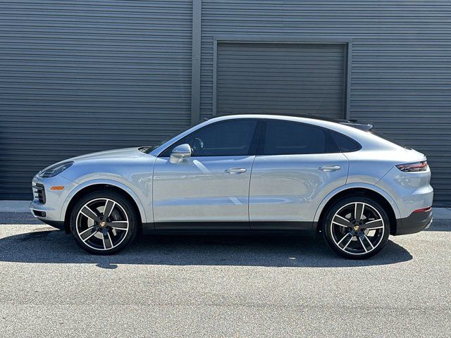 2023 Porsche Cayenne Coupe Base photo 2