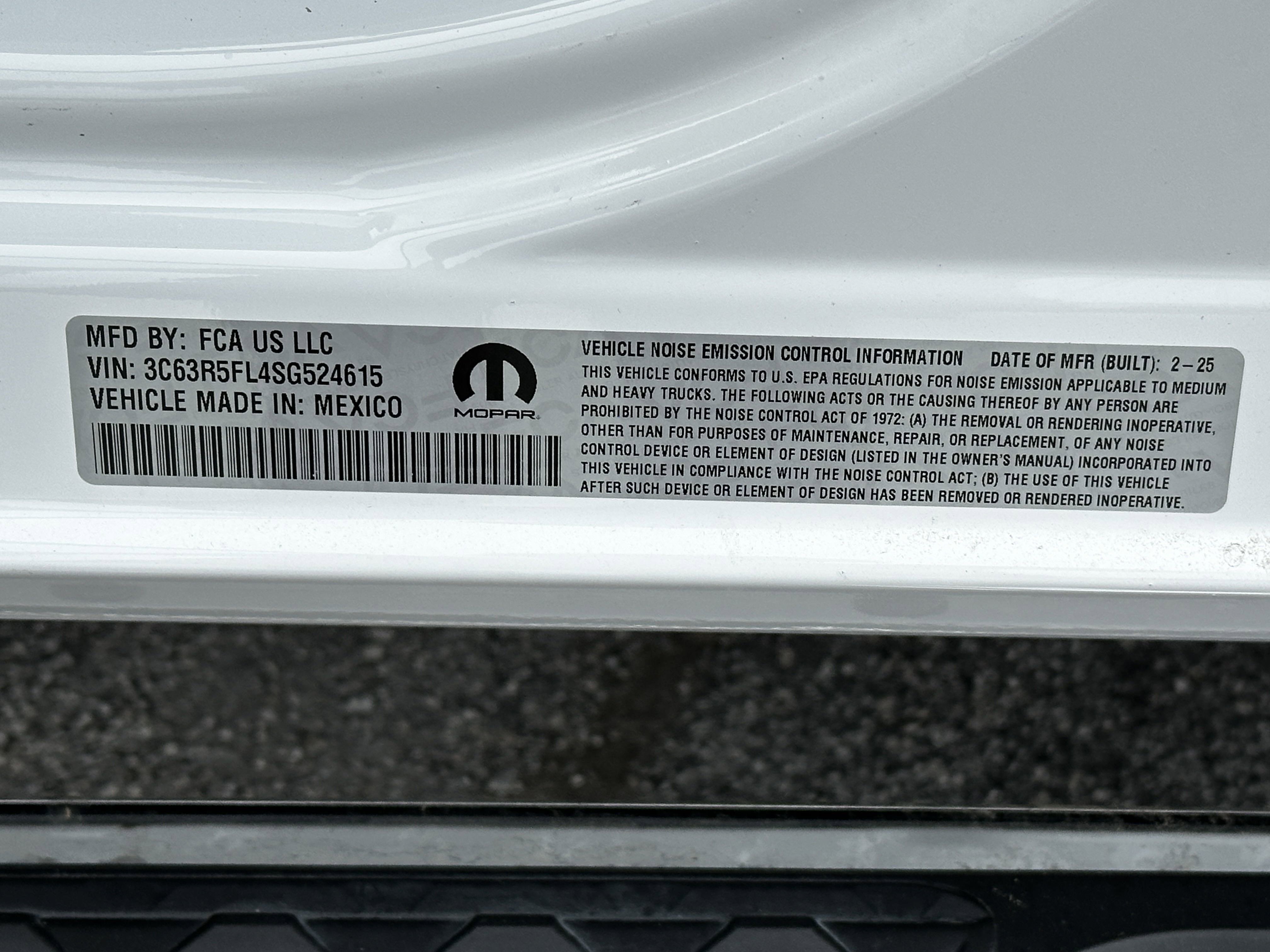 2025 Ram 2500 Laramie photo 9