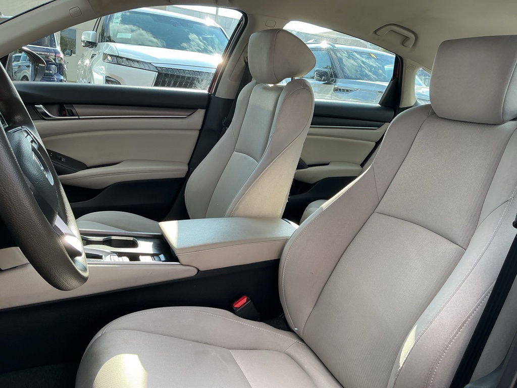 2021 Honda Accord LX photo 18